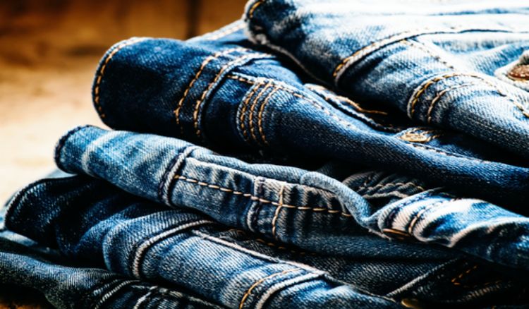  Jean Guide: How to Find Best Jeans for Your Body Type